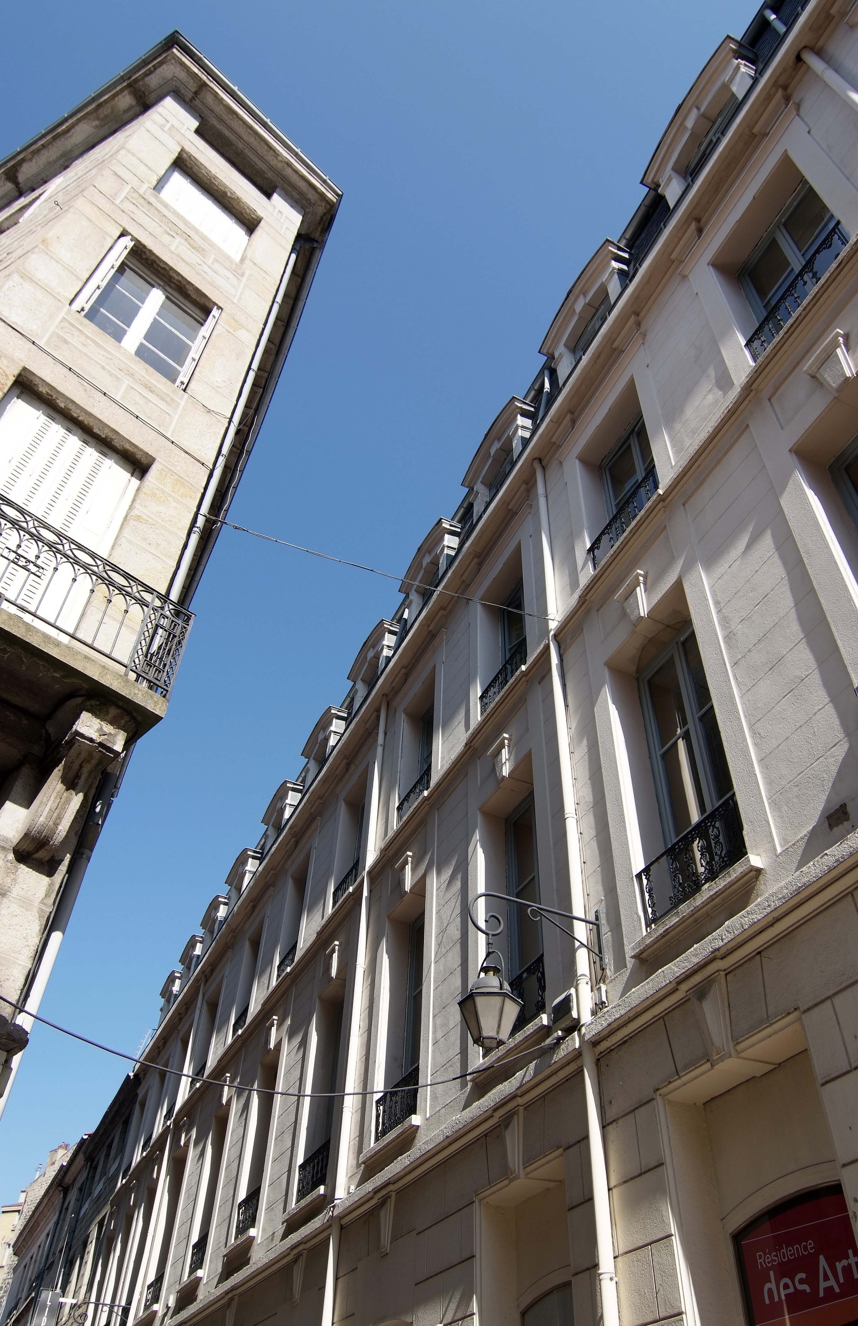 Residence des Arts Facade soleil 01