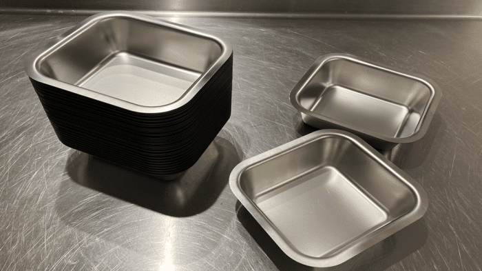 Ton plat à emporter dans une barquette en inox dans les cafétérias de Saint-Étienne 1 Visuel IMG 4193